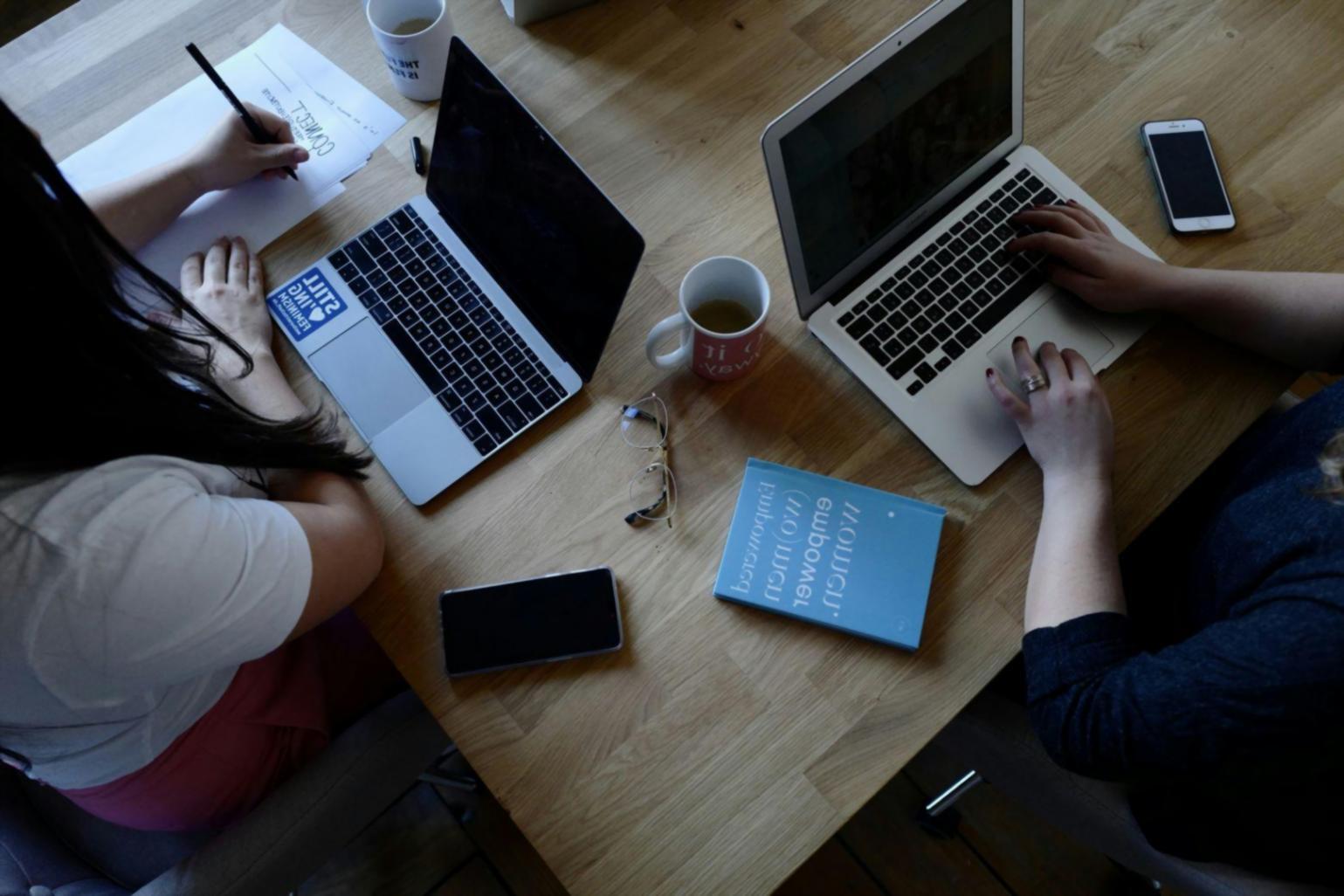Fundamentalanalyse Experte und Kursleiter
